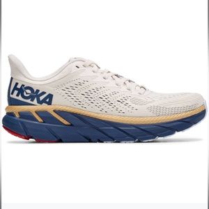 Women’s Hoka One One Clifton 7 Sneakers Size 8 white, running shoes
